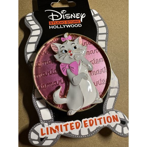Disney Authentic Pin Marie Aristocats Cursive Cutie New DSSH DSF D23 LE300 2018 - Picture 2 of 4